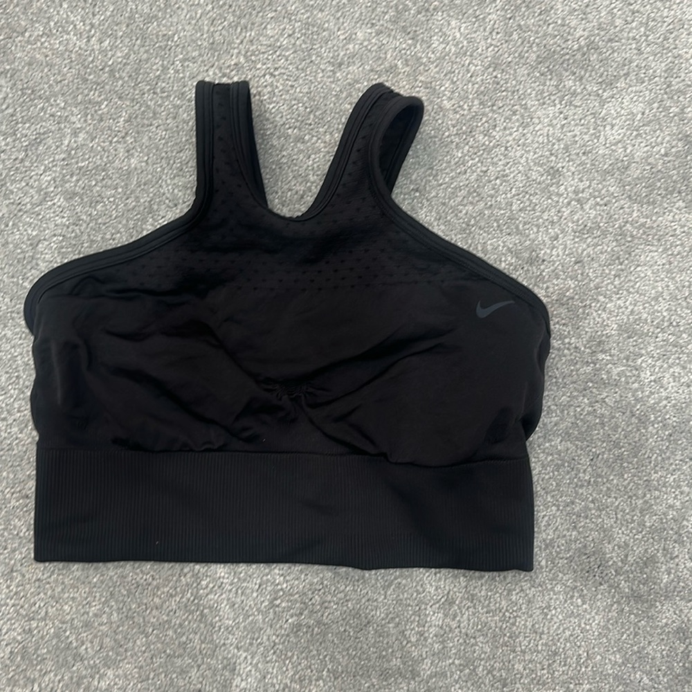 Nike sports bra. Size medium